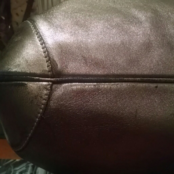 Gucci Metallic drawstring handbag - Picture 5 of 7